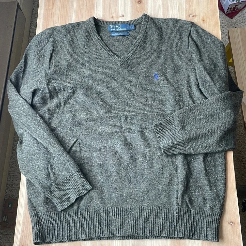 Polo by Ralph Lauren Men's Dark Green Lambswool V-Neck Sweater